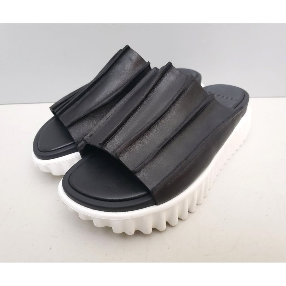 Free People 4ccccees Waffo Pleats & Thank You Platform Slides Sandals